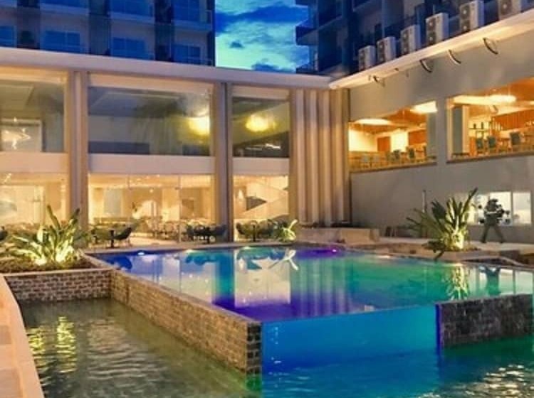 בית מלון כפרי Solea Palm Resort Mactan