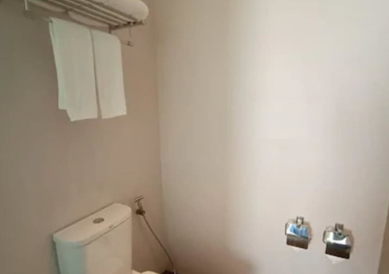 בית מלון כפרי Solea Palm Resort Mactan