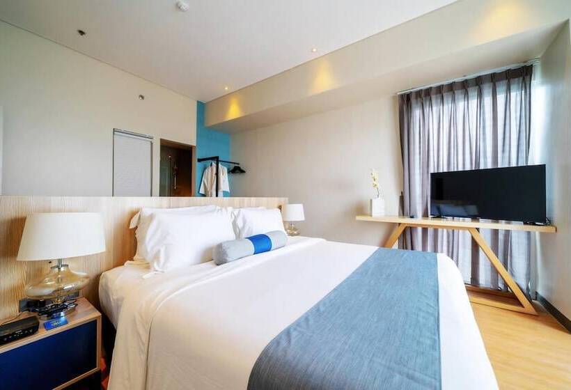 בית מלון כפרי Solea Palm Resort Mactan