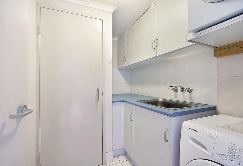 Newcastle Short Stay Apartments Sandbar Newcastle Beach