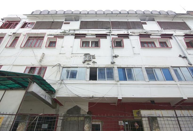 Spot On 28638 Hotel Bilas