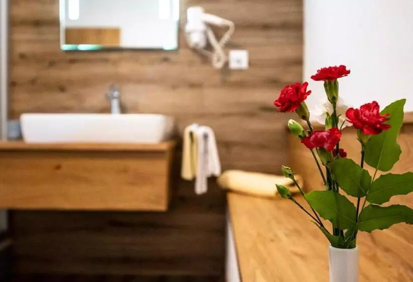 Hotelli Gastwirtschaft Hold