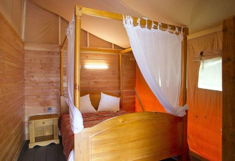 בית מלון כפרי Les Chalets De Fiolles