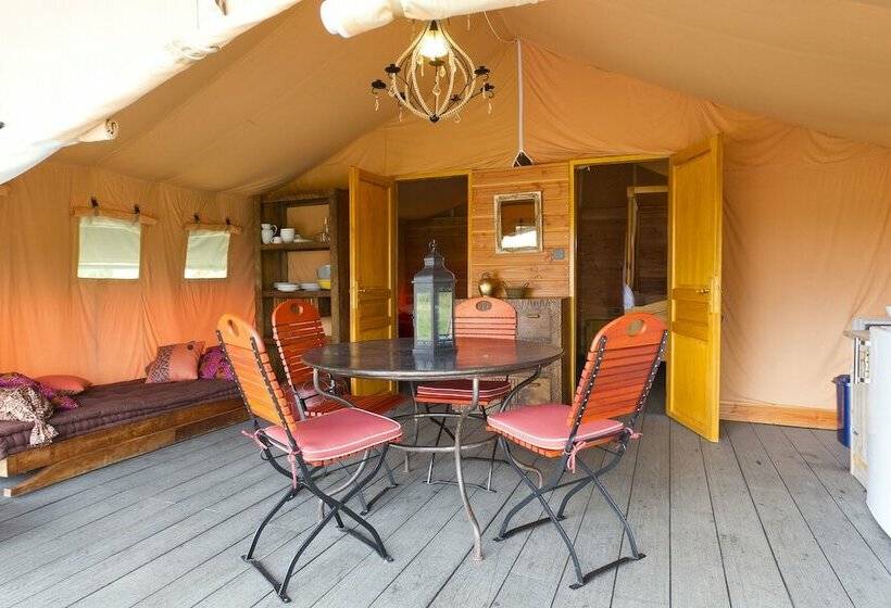 בית מלון כפרי Les Chalets De Fiolles