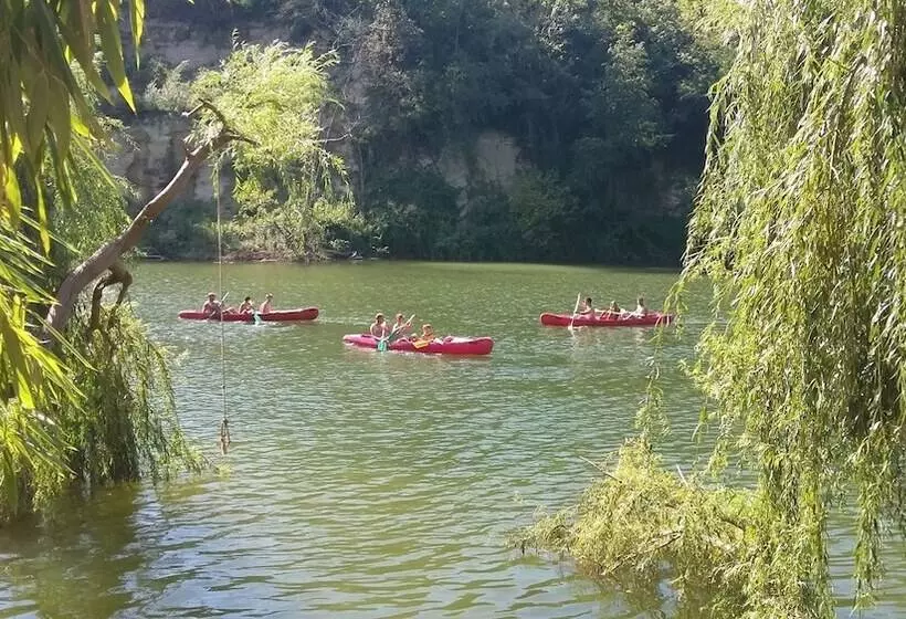 Hotelli Les Chalets De Fiolles