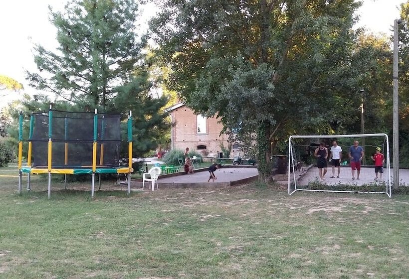 בית מלון כפרי Les Chalets De Fiolles