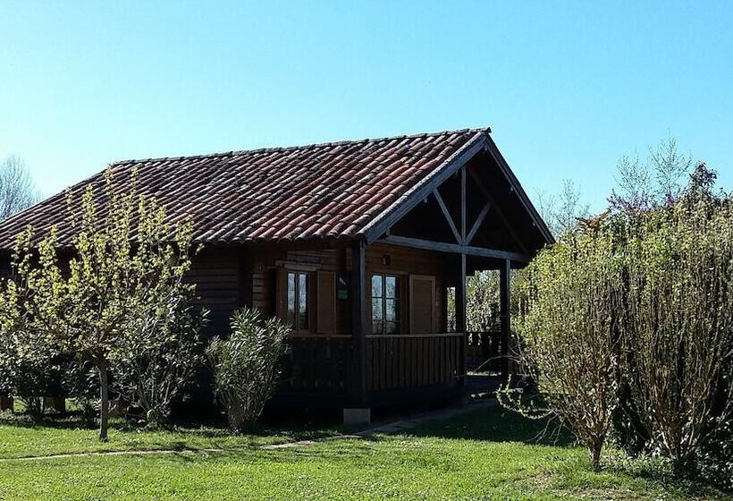 בית מלון כפרי Les Chalets De Fiolles