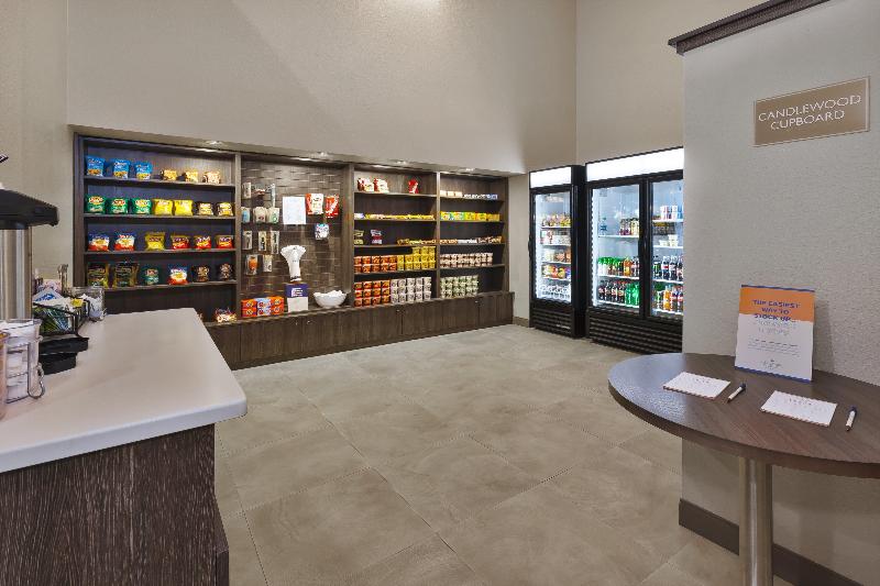 هتل Candlewood Suites Grand Rapids Airport, An Ihg