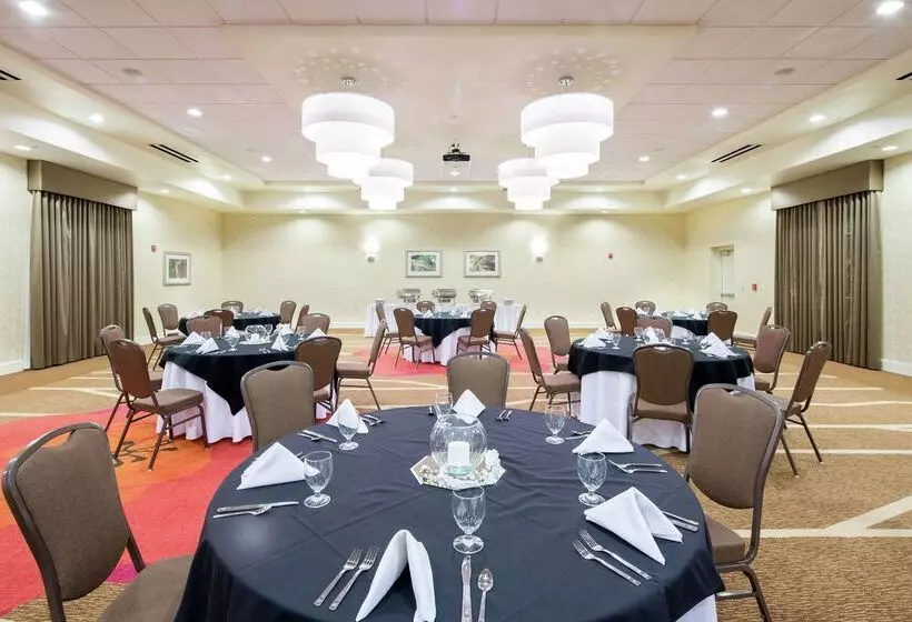 Отель Hilton Garden Inn Pascagoula
