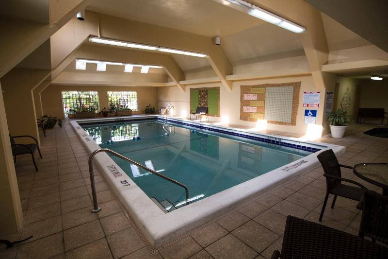 فندق La Costa Beach Club