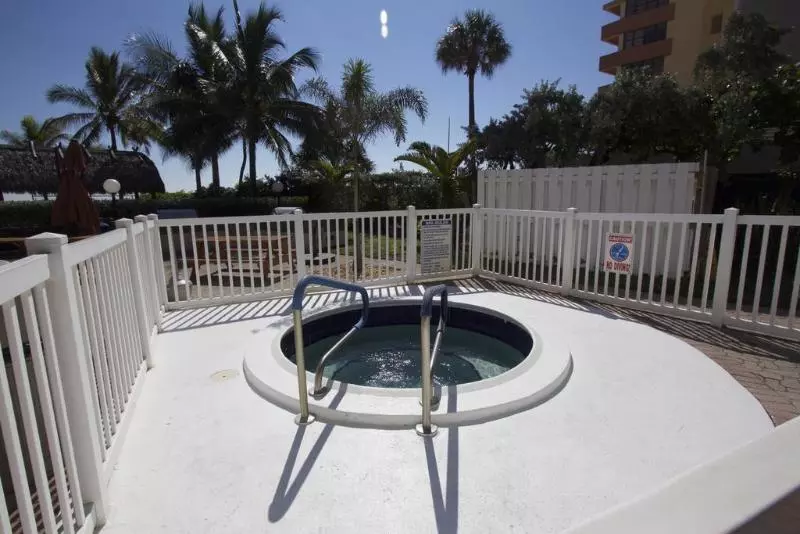 ホテル La Costa Beach Club