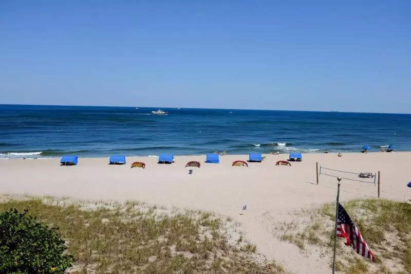 ホテル La Costa Beach Club