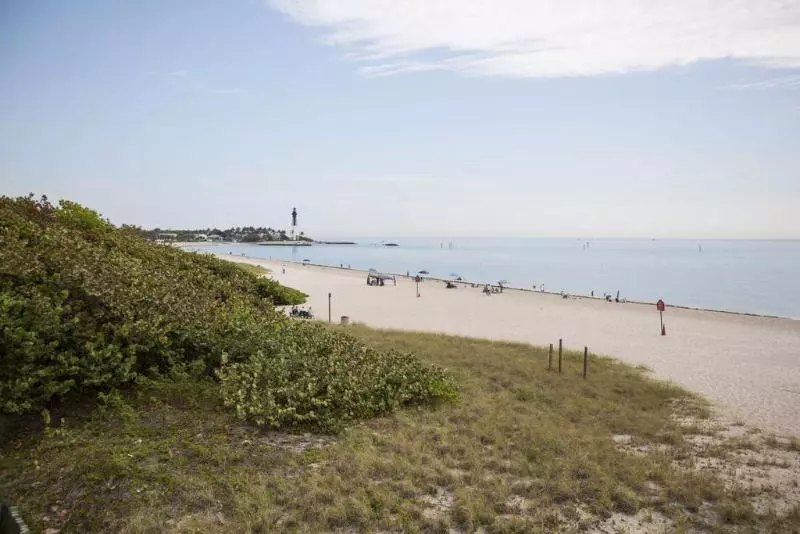 ホテル La Costa Beach Club