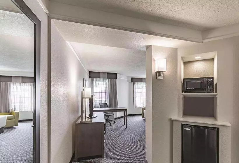 酒店 La Quinta By Wyndham Austin At The Domain