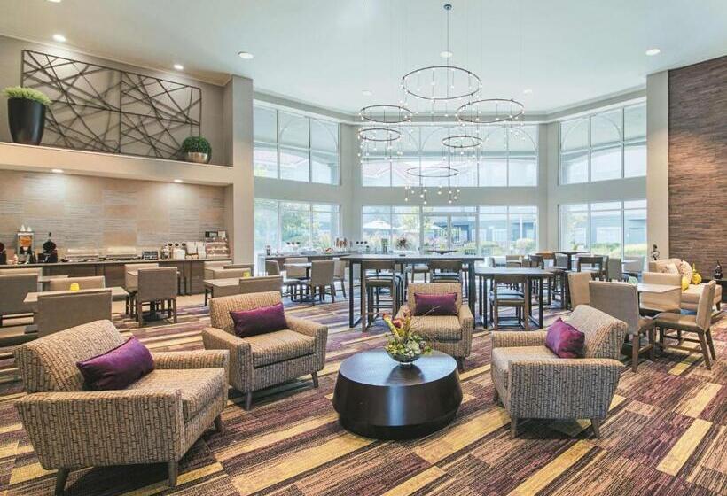 Otel La Quinta By Wyndham Austin At The Domain