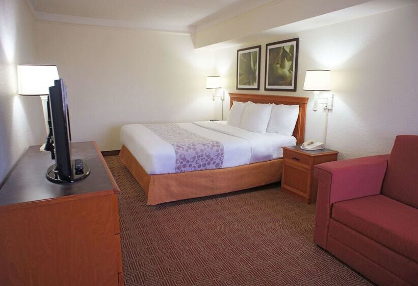 Отель La Quinta By Wyndham Coral Springs University Dr