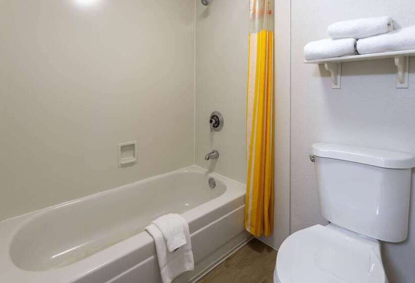 בית מלון כפרי La Quinta Inn & Suites By Wyndham Kingsport Tricities Airport