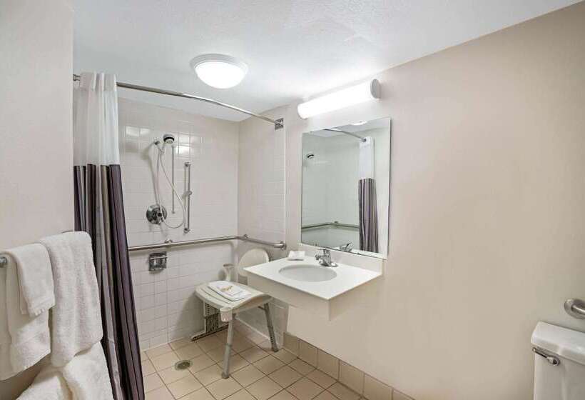 בית מלון כפרי La Quinta Inn & Suites By Wyndham Kingsport Tricities Airport