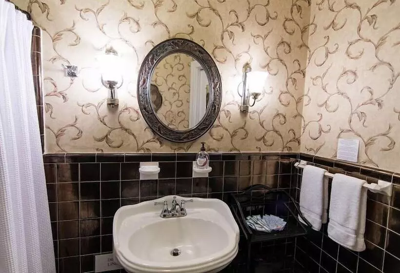 La Reserve Bed And Breakfast