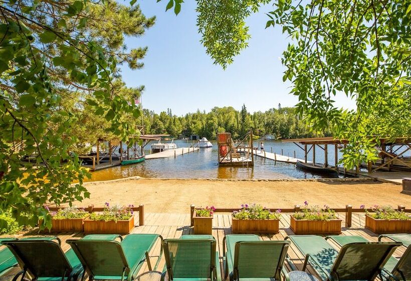 Ludlow's Island Resort