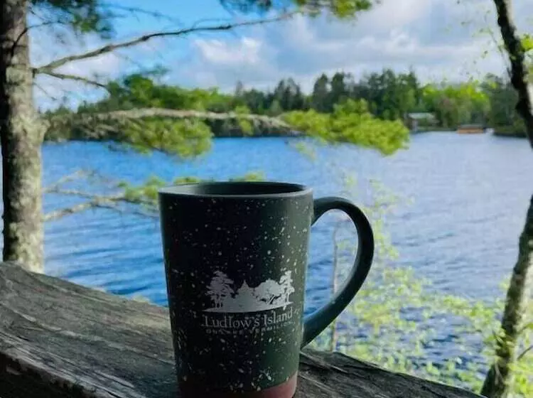 Ludlow's Island Resort