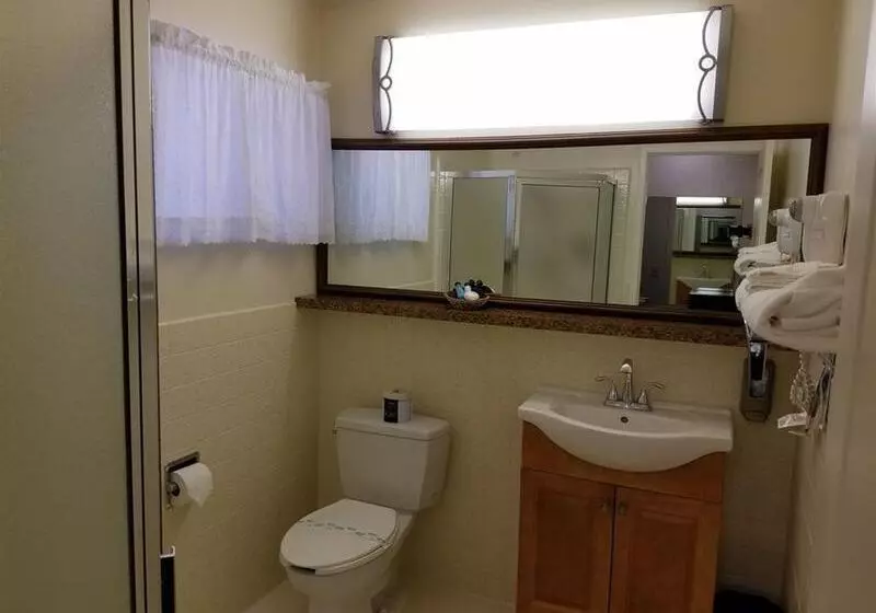 מוטל Lone Oak Lodge