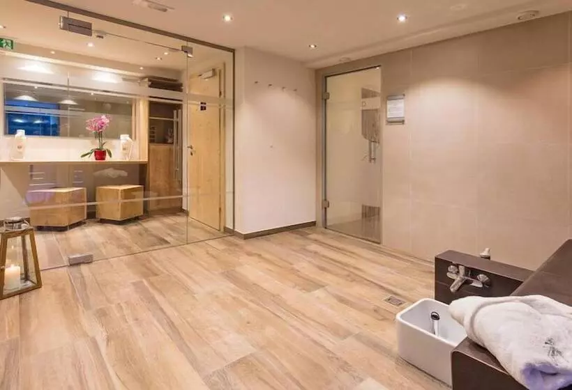 Hotelli Pension Winnebach