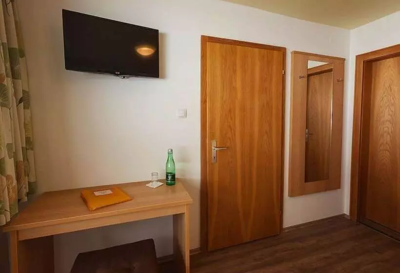 Hotelli Pension Winnebach