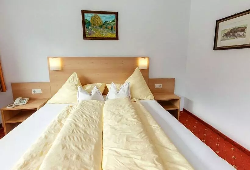 Hotelli Pension Winnebach