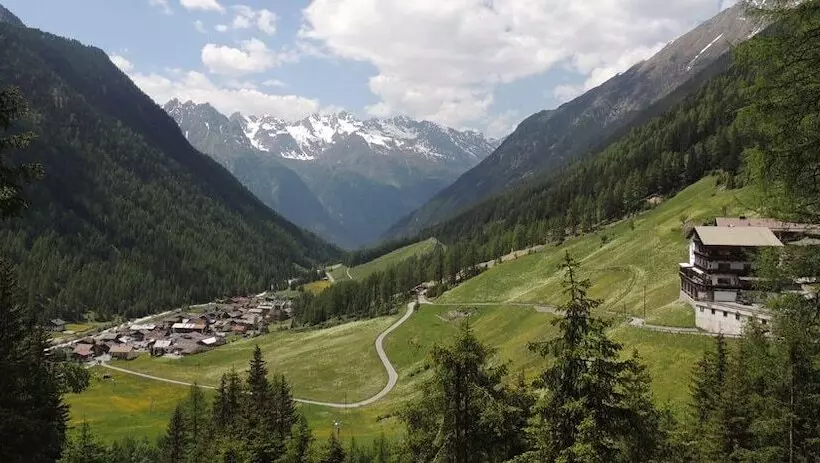 Hotelli Pension Winnebach