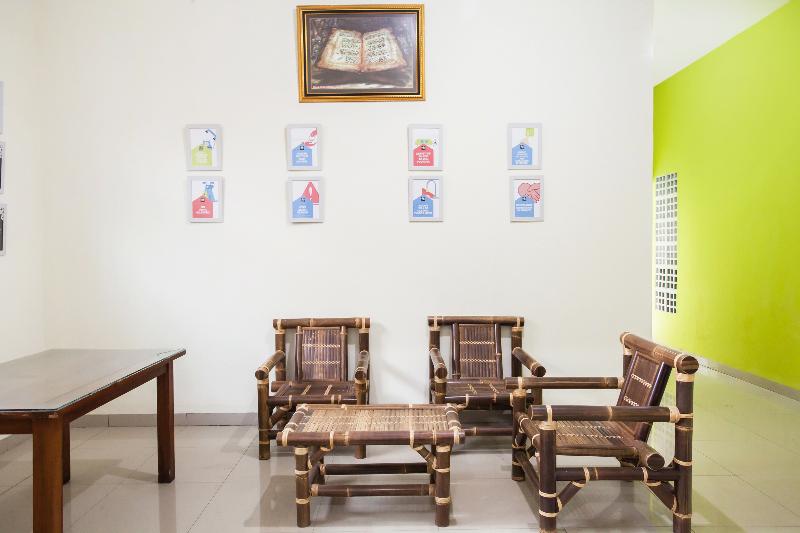 호텔 Oyo Life 2254 Kost Oetama Syariah