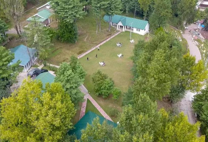 هتل Quality Lodges Bhurban