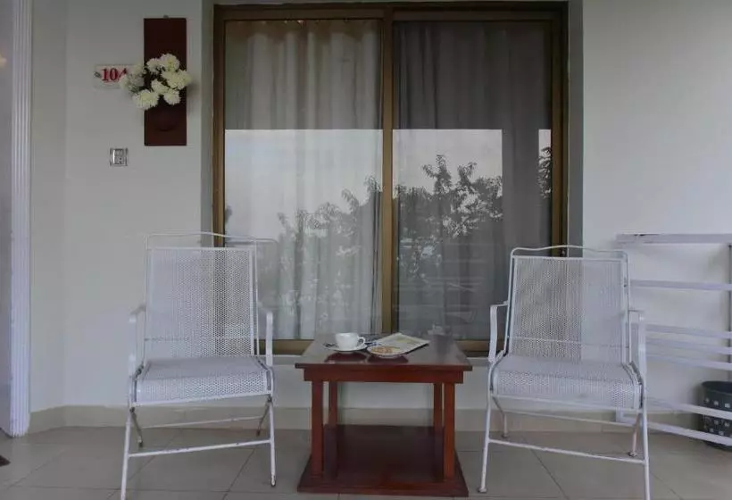 هتل Quality Lodges Bhurban