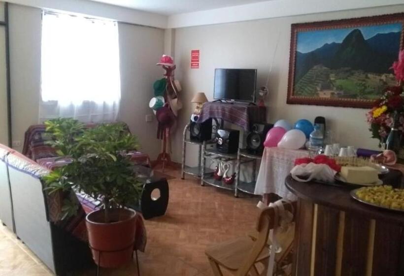 ペンション Pumamarka House