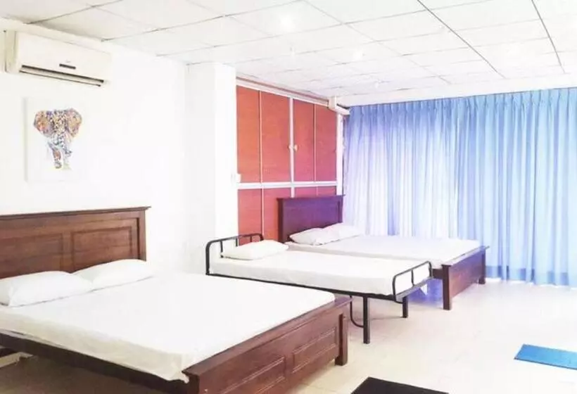 هاستل Beehive Colombo