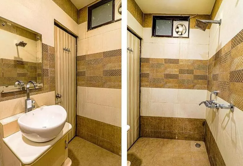 Fabhotel Rudra Inn & Cafe
