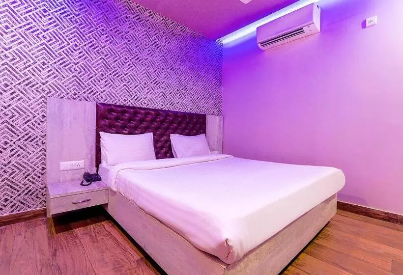 Fabhotel Rudra Inn & Cafe