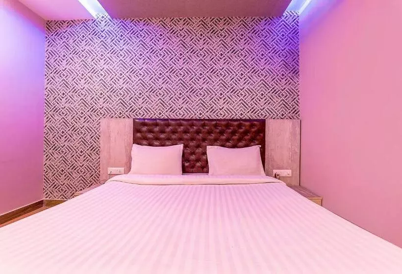 Fabhotel Rudra Inn & Cafe