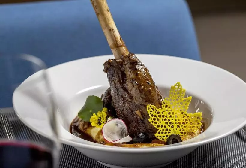 هتل Melia Vinpearl Thanh Hoa