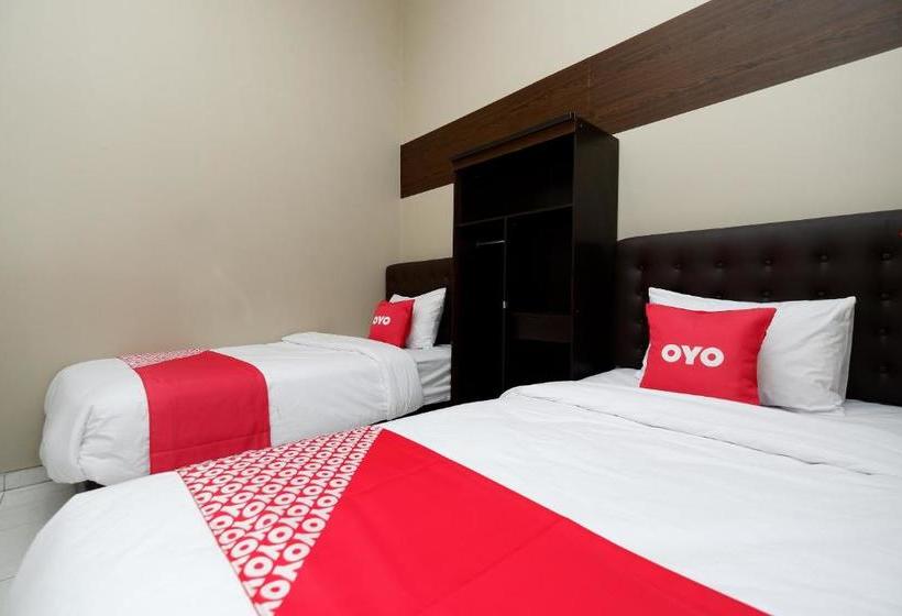 Hotel Oyo 2206 Penthouse