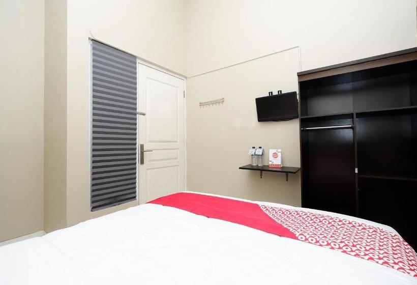 Hotel Oyo 2206 Penthouse