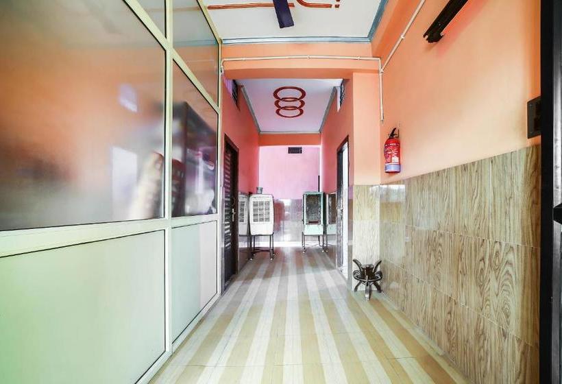 酒店 Spot On 63979  Spark