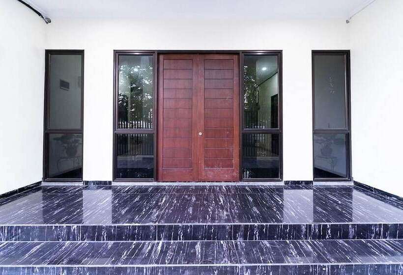 פנסיון Koolkost Near Universitas Tarumanegara