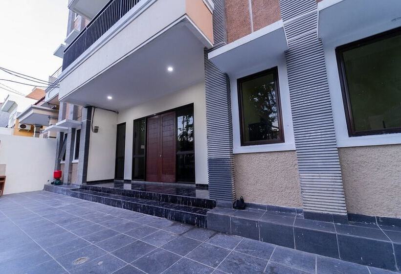 פנסיון Koolkost Near Universitas Tarumanegara