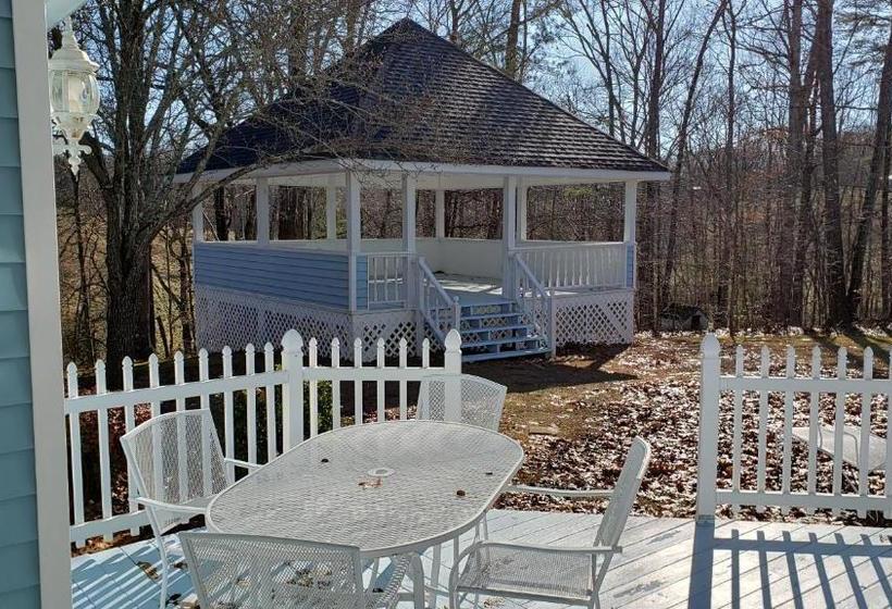 Blue Heaven Bed & Breakfast