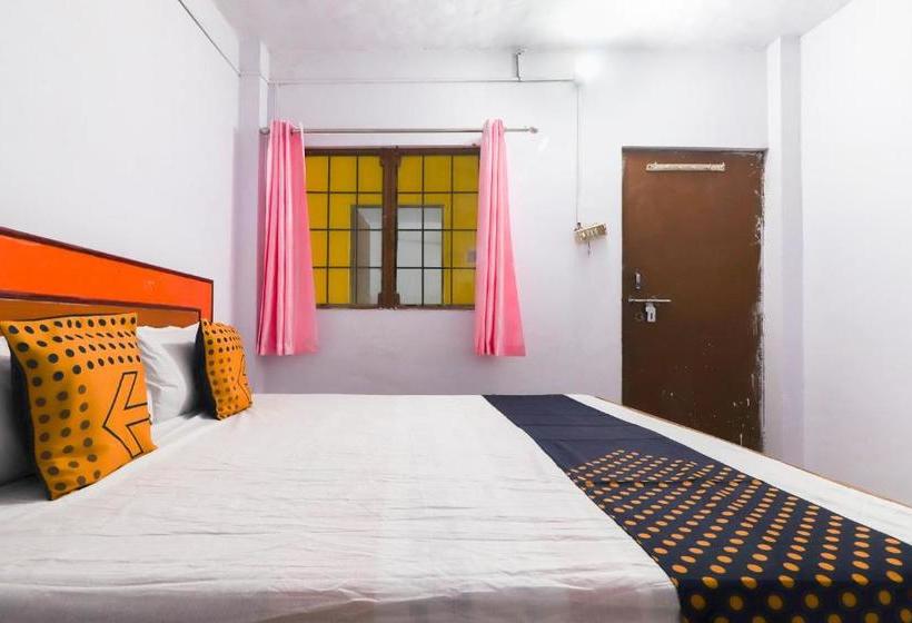 هتل Spot On 49251 Harish Chandra Guest House