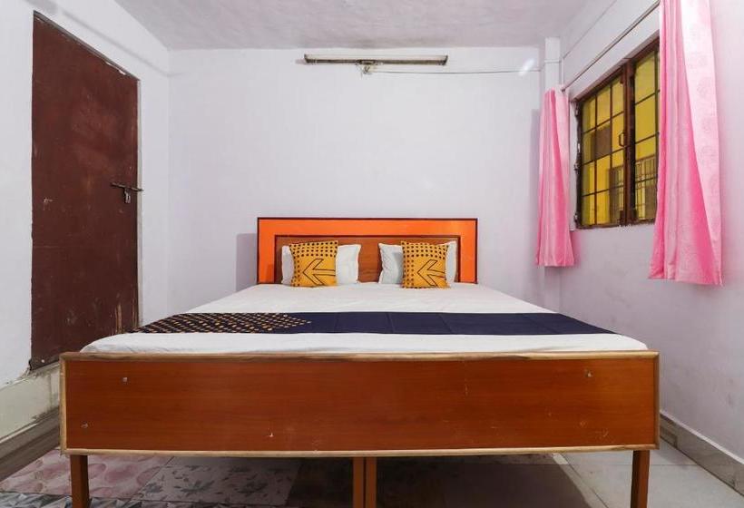 هتل Spot On 49251 Harish Chandra Guest House