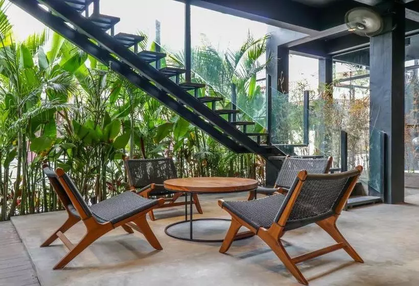 Escotel Krisnantara