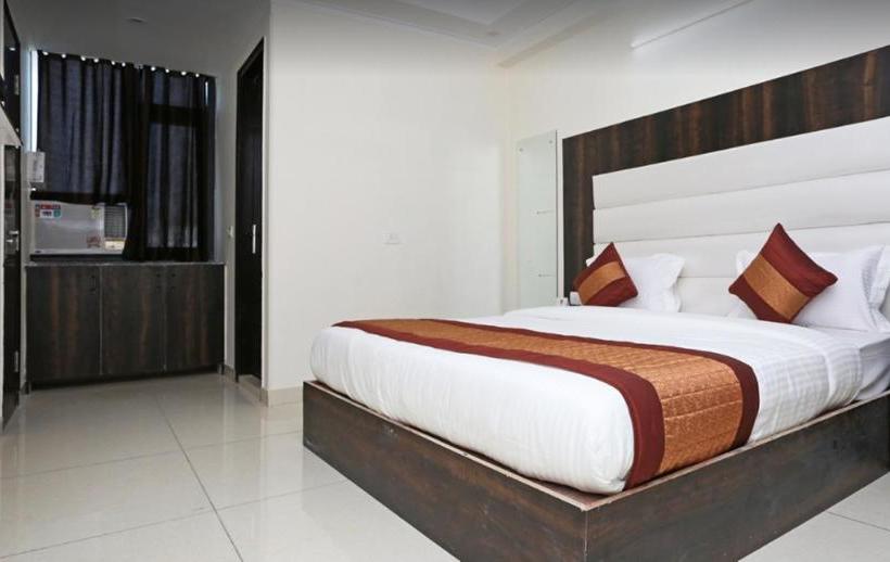 בית מלון כפרי Piestay Shahi Palace