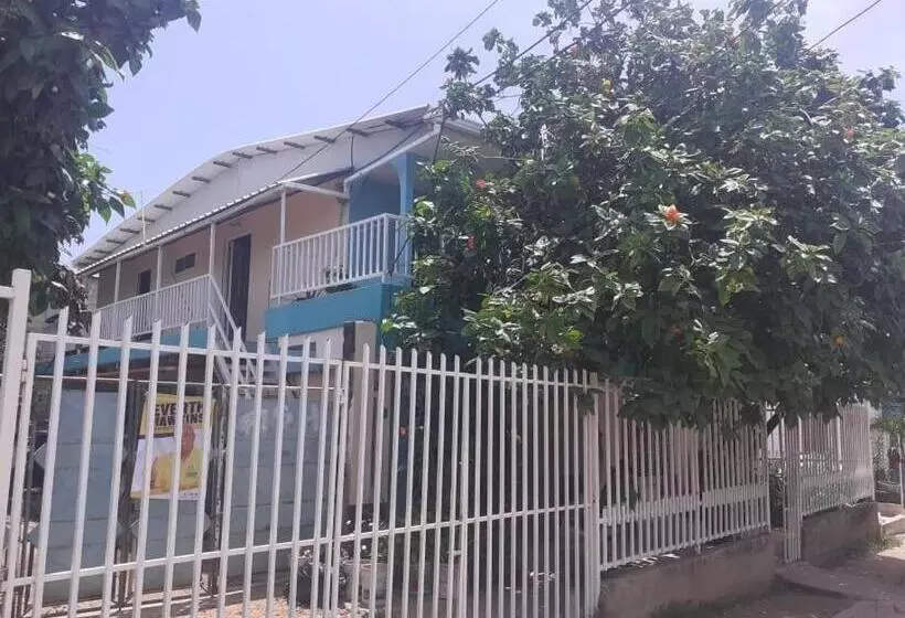 Retkeilymaja Apartamento Turistico Eisamar